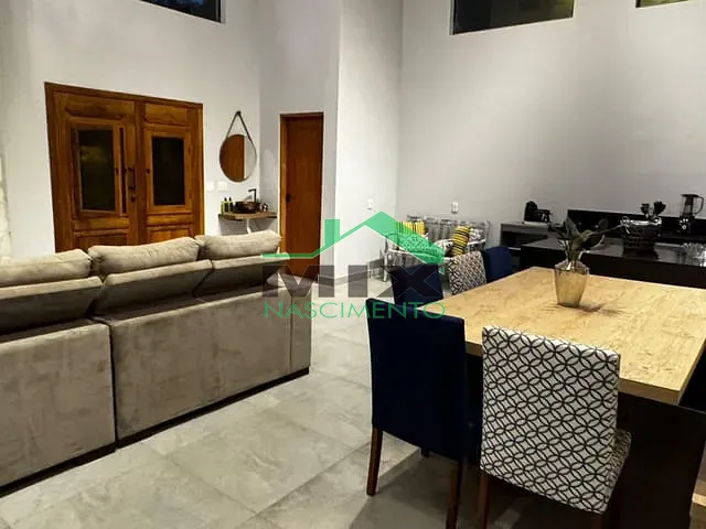 Chácara com 910m² 4 quartos e 2 banheiros, à venda, no bairro Parque Rio Abaixo em Atibaia
