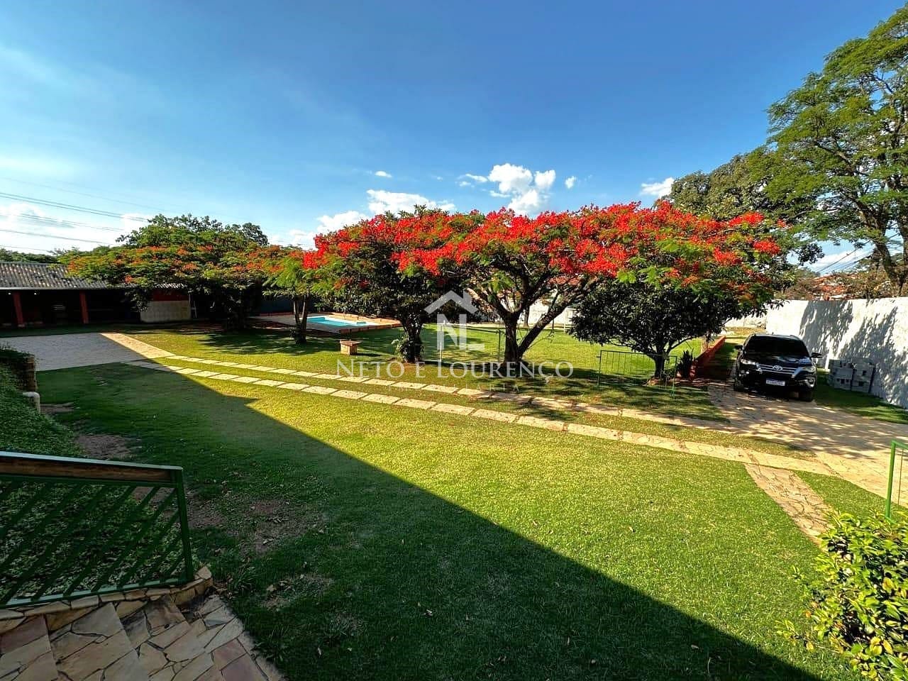 Chácara à venda com 5 quartos, 2000m² - Foto 8