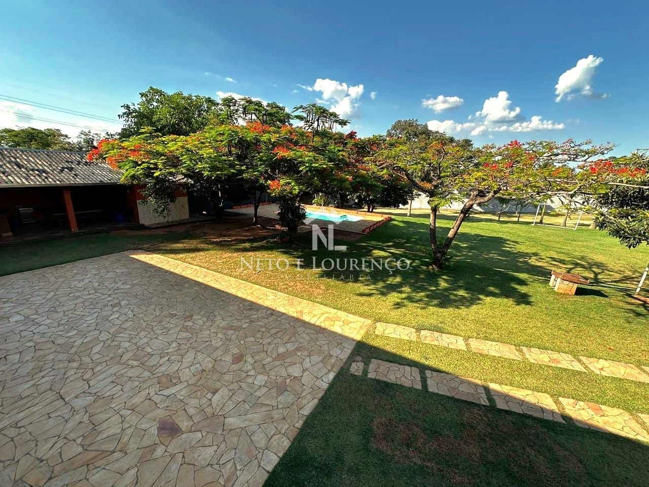 Chácara à venda com 5 quartos, 2000m² - Foto 10
