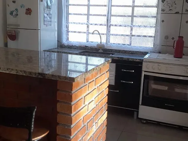 Chácara com 2000m² 3 quartos e 1 banheiro, à venda, no bairro Colinas em Poços de Caldas