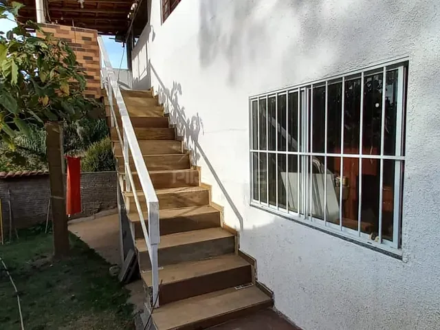 Chácara com 2000m² 3 quartos e 1 banheiro, à venda, no bairro Colinas em Poços de Caldas