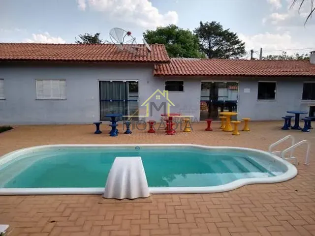Chácara com 1300m² 3 quartos e 4 banheiros, à venda, no bairro Condomínio Pinheirinho I em Monte Santo de Minas