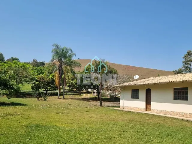 Chácara com 24000m² 3 quartos e 3 banheiros, à venda, no bairro Registro em Taubaté