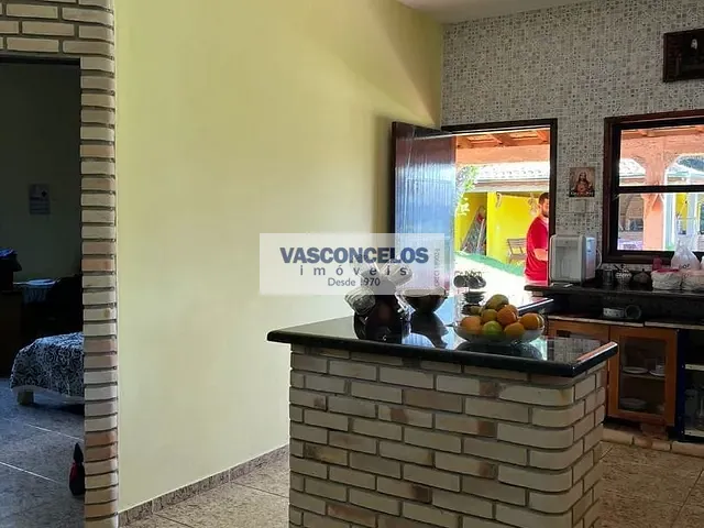 Chácara com 2100m² 3 quartos e 2 banheiros, à venda, no bairro Jardim Motorama em São José dos Campos