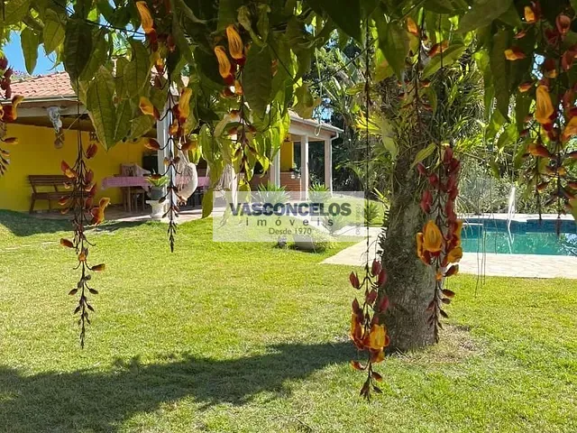 Chácara com 2100m² 3 quartos e 2 banheiros, à venda, no bairro Jardim Motorama em São José dos Campos