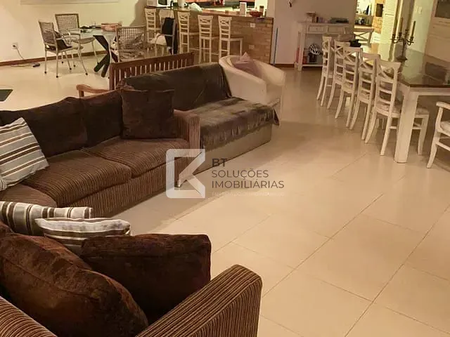 Chácara com 4920m² 5 quartos e 4 banheiros, à venda, no bairro Vale das Laranjeiras em Indaiatuba