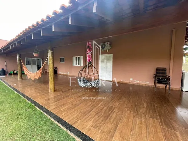 Chácara com 5000m² 5 quartos e 3 banheiros, à venda, no bairro Centro em Limeira