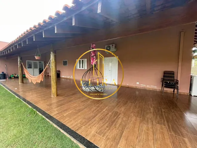 Chácara com 5000m² 5 quartos e 3 banheiros, à venda, no bairro Centro em Limeira