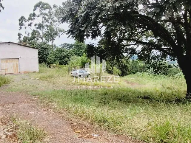 Chácara com 6300m², à venda, no bairro Vila Rural Nova Ukrania em Apucarana