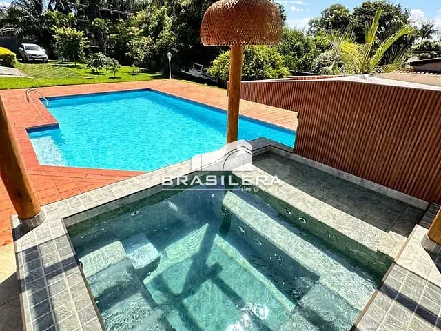 Chácara com 1500m² 3 quartos e 2 banheiros, à venda, no bairro Condomínio Parque dos Cisnes em Goiânia