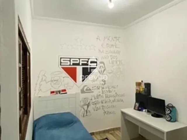 Chácara com 1280m² 4 quartos e 3 banheiros, à venda, no bairro Loteamento Chácaras Ingrid em Taubaté