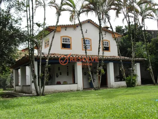 Chácara com 1295m² 3 quartos e 3 banheiros, à venda, no bairro FREGUESIA DA ESCADA em Guararema