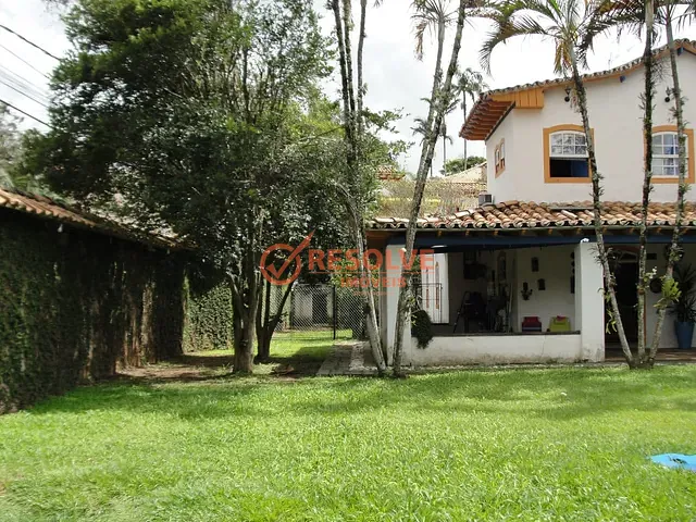 Chácara com 1295m² 3 quartos e 3 banheiros, à venda, no bairro FREGUESIA DA ESCADA em Guararema