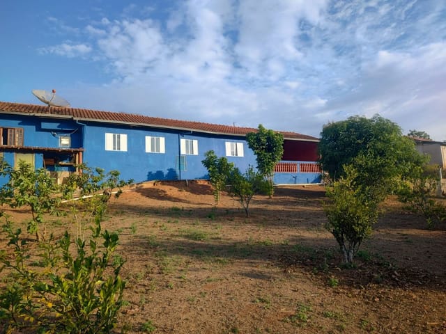 Chácara com 3000m² 3 quartos e 1 banheiro, à venda, no bairro Corrego Do Bom Jesus em Córrego do Bom Jesus