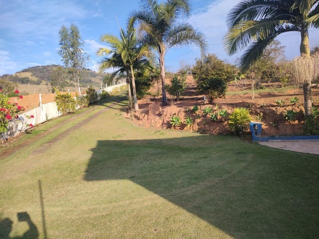 Chácara com 3000m² 3 quartos e 1 banheiro, à venda, no bairro Corrego Do Bom Jesus em Córrego do Bom Jesus