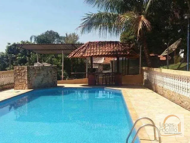 Chácara com 1000m² 3 quartos e 2 banheiros, à venda, no bairro Vila Santa Helena em Atibaia