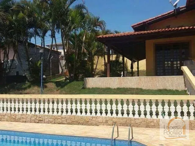 Chácara com 1000m² 3 quartos e 2 banheiros, à venda, no bairro Vila Santa Helena em Atibaia