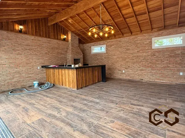 Chácara com 1000m² 4 quartos e 5 banheiros, à venda, no bairro Terras de Itaici em Indaiatuba