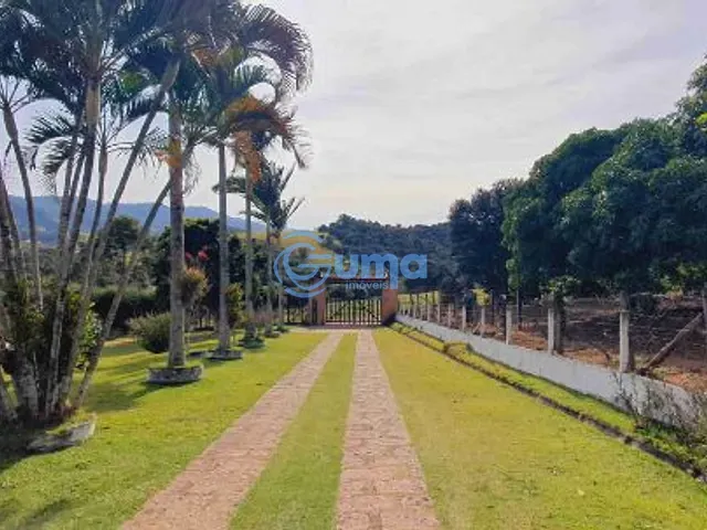 Chácara com 23381m² 4 quartos e 4 banheiros, à venda, no bairro Godoy em Vargem