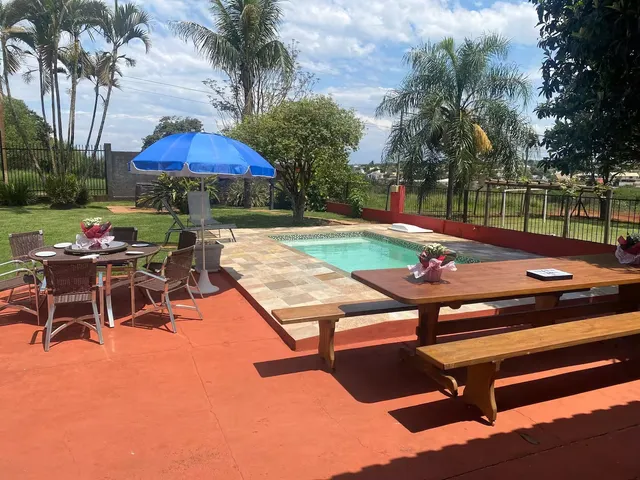 Chácara com 2000m² 3 quartos e 3 banheiros, para alugar, no bairro Gleba Fazenda Palhano em Londrina
