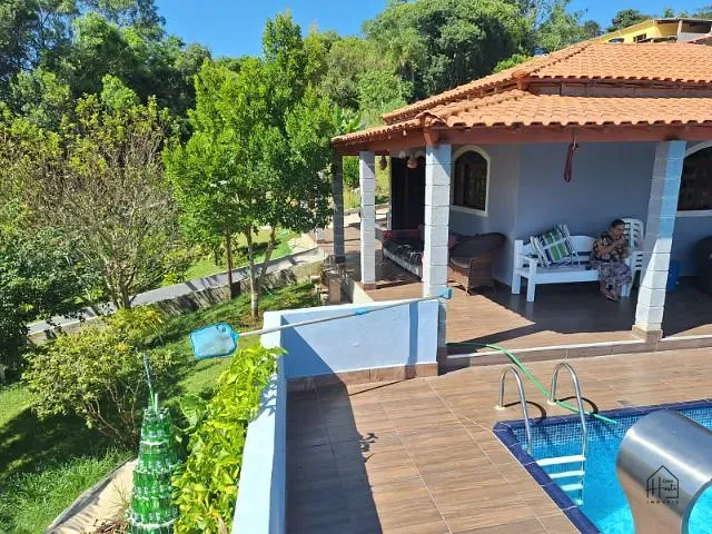 Chácara com 1200m² 3 quartos e 1 banheiro, à venda, no bairro centro em Ibiúna