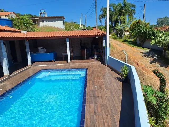 Chácara com 1200m² 3 quartos e 1 banheiro, à venda, no bairro centro em Ibiúna