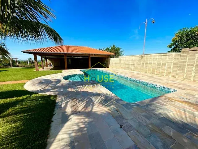 Chácara com 53475m² 3 quartos e 4 banheiros, à venda, no bairro Rural em Nhandeara
