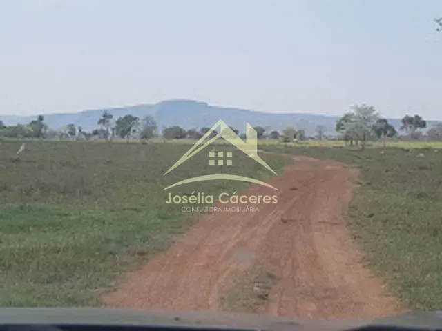 Fazenda com 2650m² 8 quartos e 5 banheiros, à venda, no bairro Centro em Cáceres