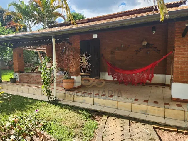 Chácara com 1238m² 3 quartos e 5 banheiros, à venda, no bairro Pinhalzinho em Holambra