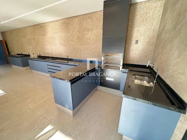 Chácara com 1000m² 3 quartos e 3 banheiros, à venda, no bairro Mãe dos Homens em Bragança Paulista