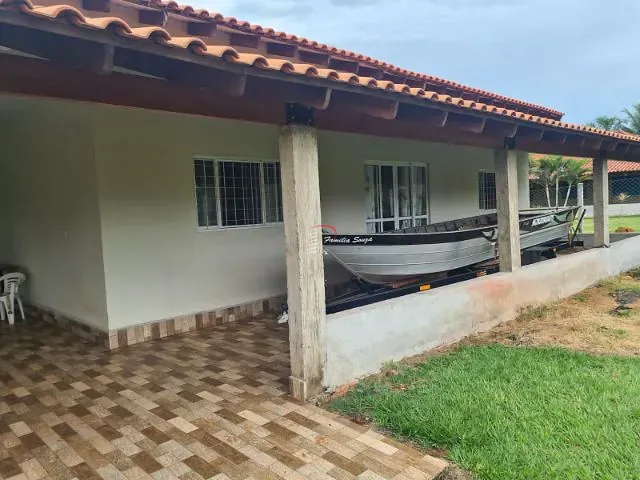 Chácara com 200m² 3 quartos e 2 banheiros, à venda, no bairro Condomínio Favoreto em Sertanópolis