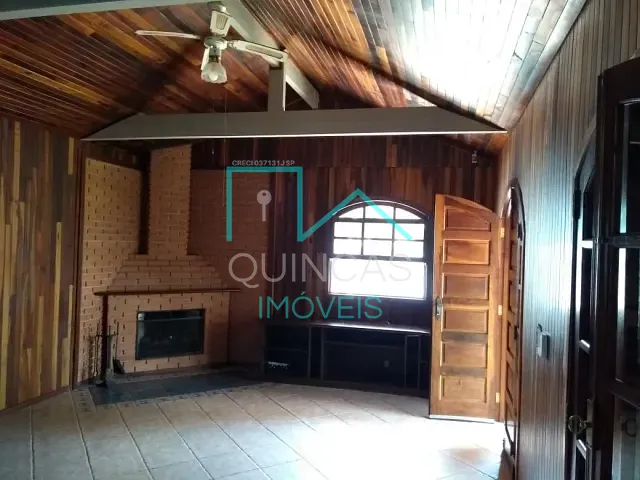 Chácara com 922m² 4 quartos e 5 banheiros, à venda, no bairro Medeiros em Itupeva