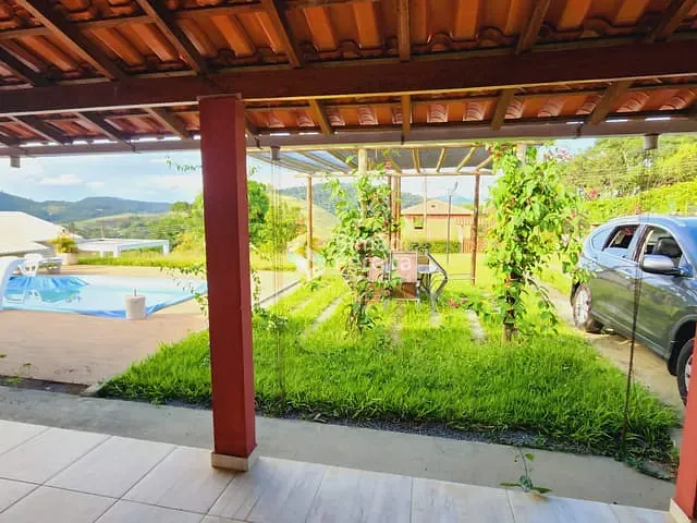 Chácara com 1323m² 4 quartos e 3 banheiros, à venda, no bairro Balança em Rua Marieta Savino Patrocínio