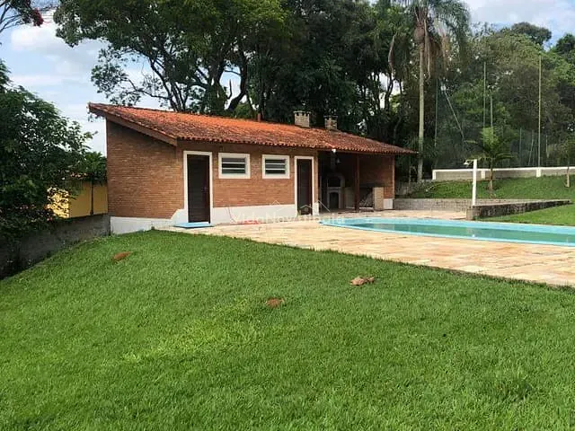 Chácara com 5592m² 3 quartos e 2 banheiros, à venda, no bairro Vale dos Pinheiros em Atibaia