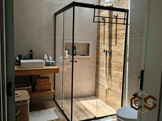 Sobrado com 300m² 3 quartos e 5 banheiros, à venda, no bairro Tombadouro em Indaiatuba