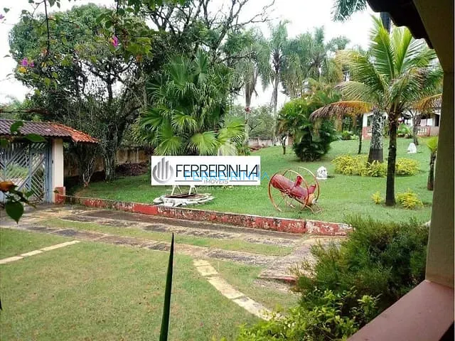 Chácara com 10000m² 4 quartos e 6 banheiros, à venda, no bairro Veraneio Irajá em Jacareí