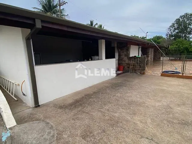 Chácara com 3000m² 4 quartos e 3 banheiros, à venda, no bairro Chácara do Vale em Mococa