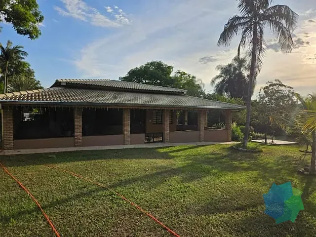 Chácara com 10000m² 3 quartos e 3 banheiros, à venda, no bairro Boa Vista em Salto