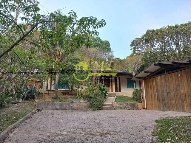 Chácara com 2820m² 4 quartos e 2 banheiros, à venda, no bairro Chácaras Alpina em Valinhos