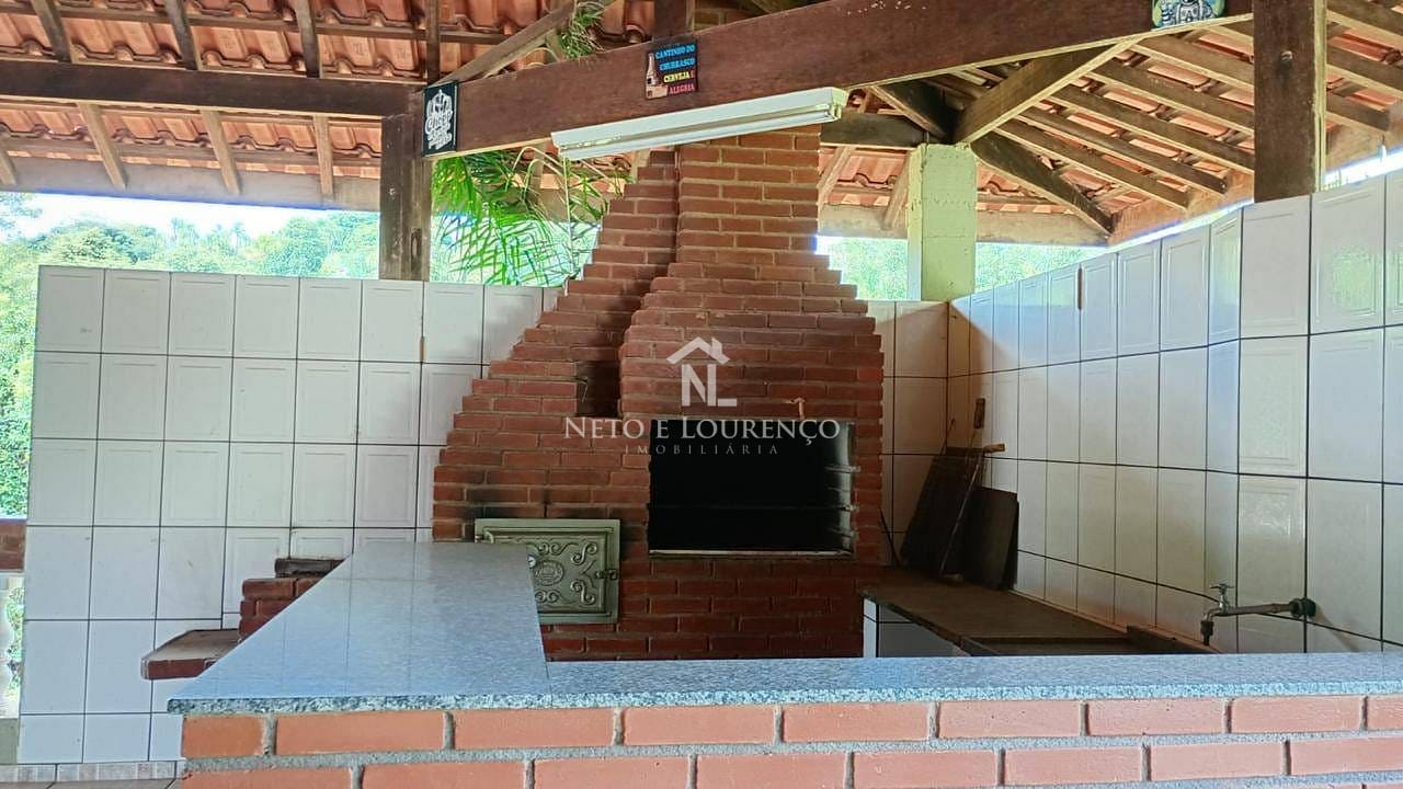 Chácara à venda com 3 quartos, 220m² - Foto 11