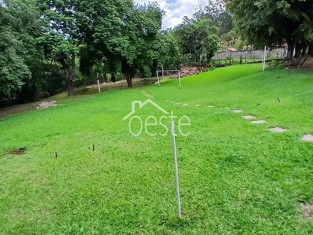 Chácara com 3600m² 2 quartos e 3 banheiros, à venda, no bairro Rod. Luís Ometo em Limeira