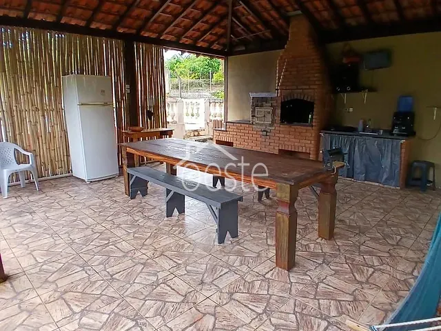 Chácara com 3600m² 2 quartos e 3 banheiros, à venda, no bairro Rod. Luís Ometo em Limeira