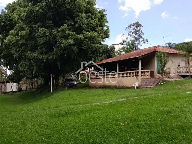 Chácara com 3600m² 2 quartos e 3 banheiros, à venda, no bairro Rod. Luís Ometo em Limeira