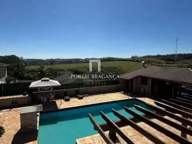 Chácara com 2000m² 4 quartos e 5 banheiros, à venda, no bairro Vila Dom Pedro em Atibaia