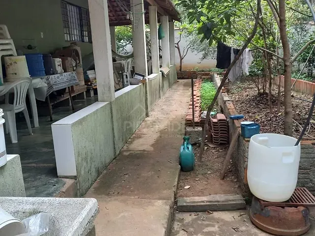 Chácara com 1000m² 2 quartos e 1 banheiro, à venda, no bairro LARANJEIRAS DE CALDAS em Caldas