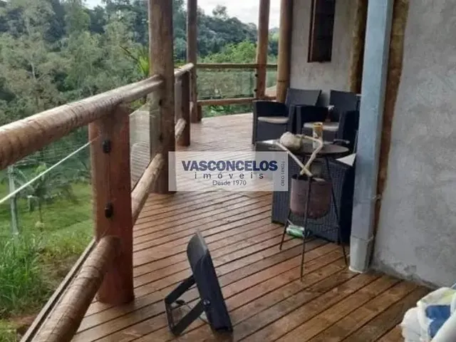 Chácara com 2000m² 4 quartos e 4 banheiros, à venda, no bairro Freitas em São José Dos Campos