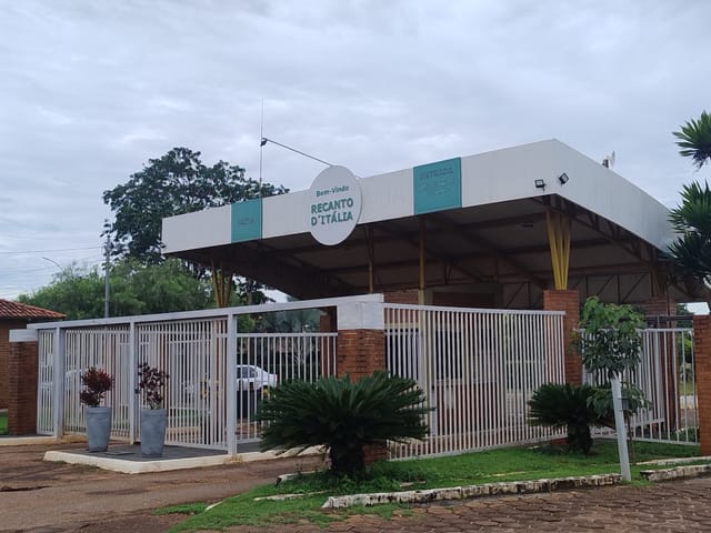 Chácara com 2024m² 1 quarto e 1 banheiro, à venda, no bairro Recanto D'Italia em Santo Antônio de Goiás