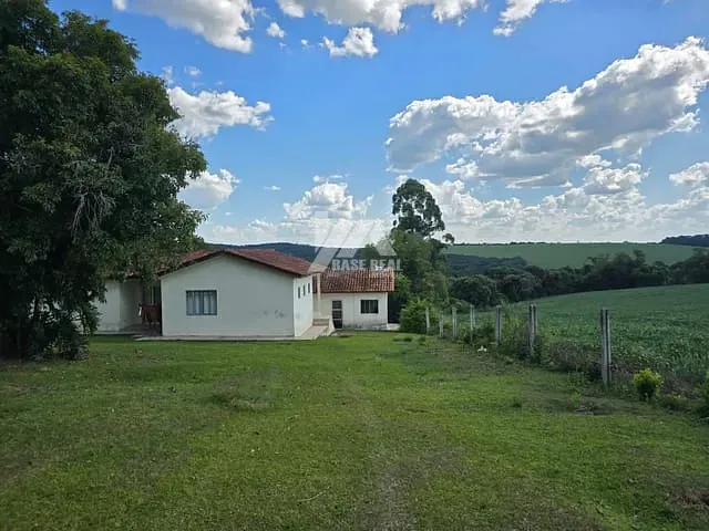 Chácara com 30000m² 3 quartos e 2 banheiros, à venda, no bairro Chapada em Ponta Grossa