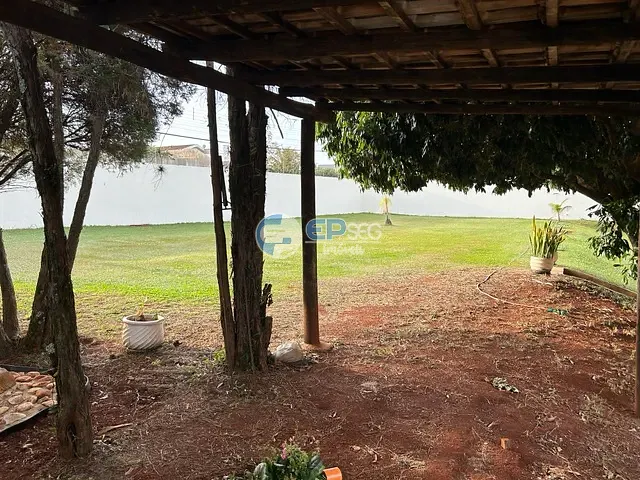 Chácara com 2500m², à venda, no bairro Jardim Itatiaia 2 em Londrina