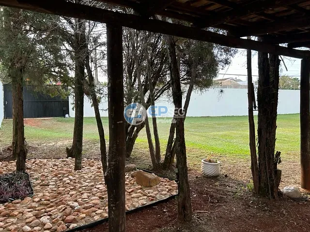 Chácara com 2500m², à venda, no bairro Jardim Itatiaia 2 em Londrina